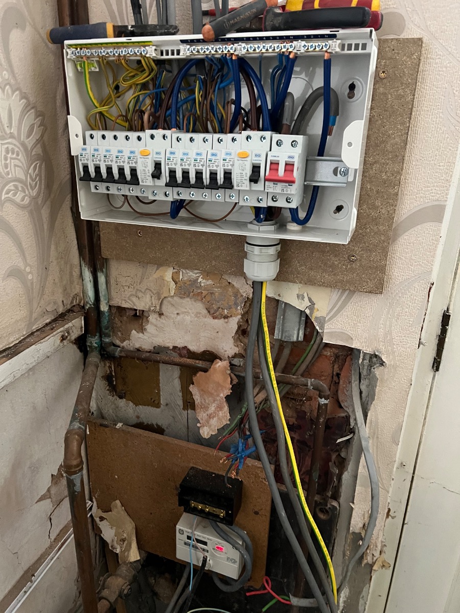 Electrician: Image 18